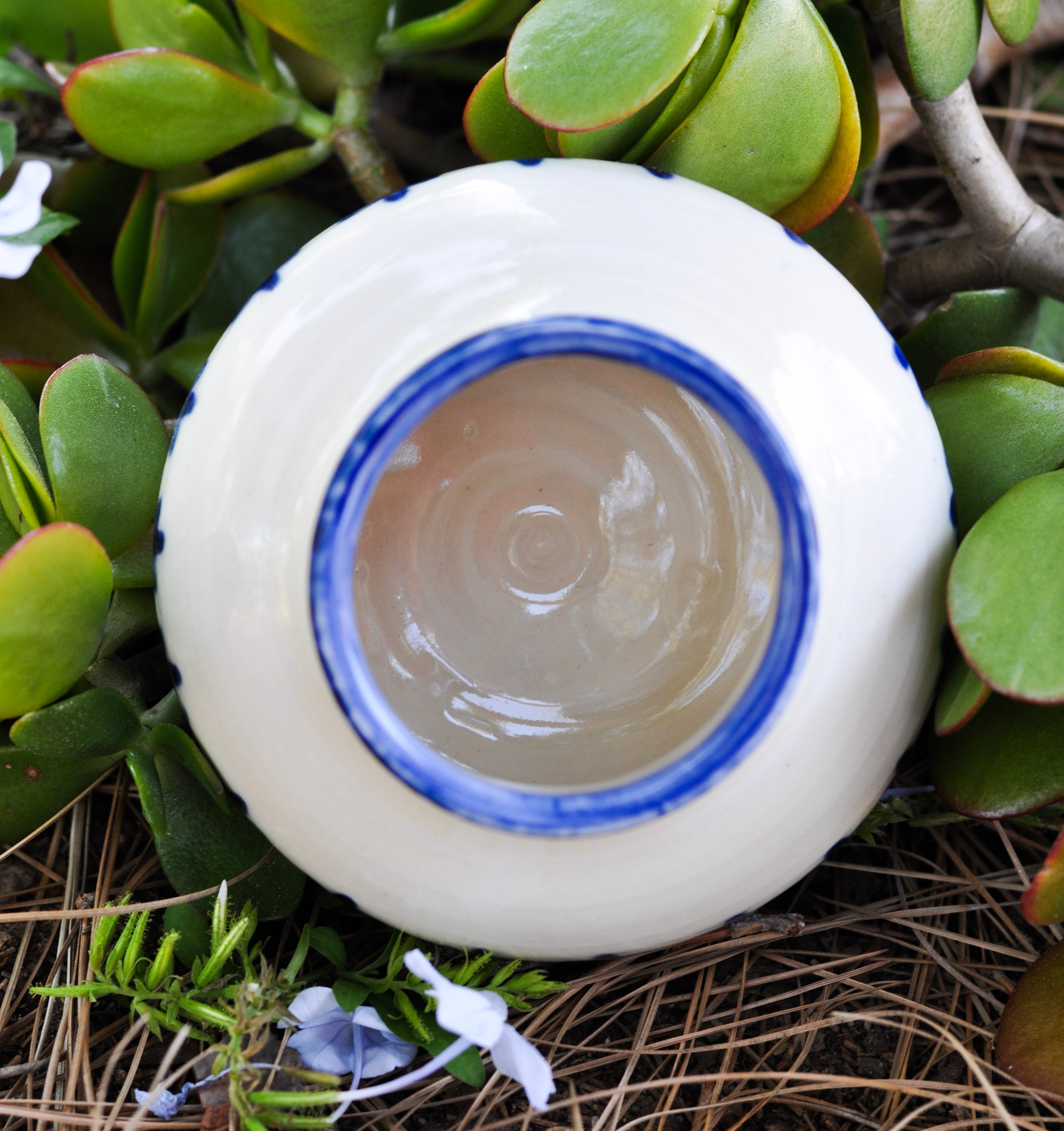 Porcelain Daisy Vessel