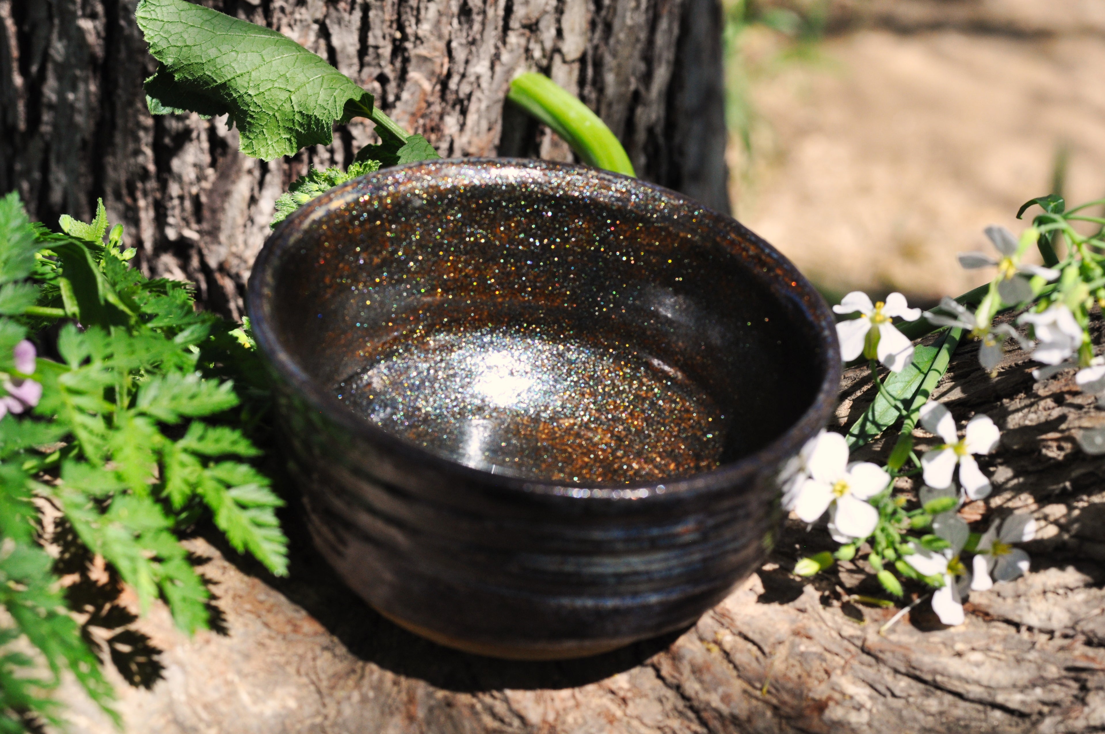 Small Wavy Bowl - Sparkle Black